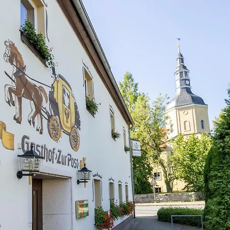 Zur Post Otel